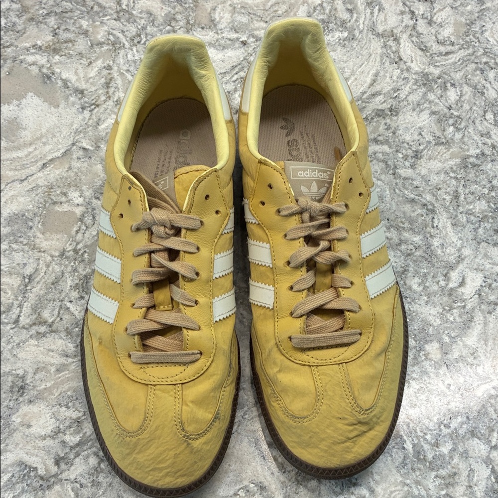 Adidas  Originals Low Samba Og Yellow Gold White. Wmn 11, Men 9.5  Rare
